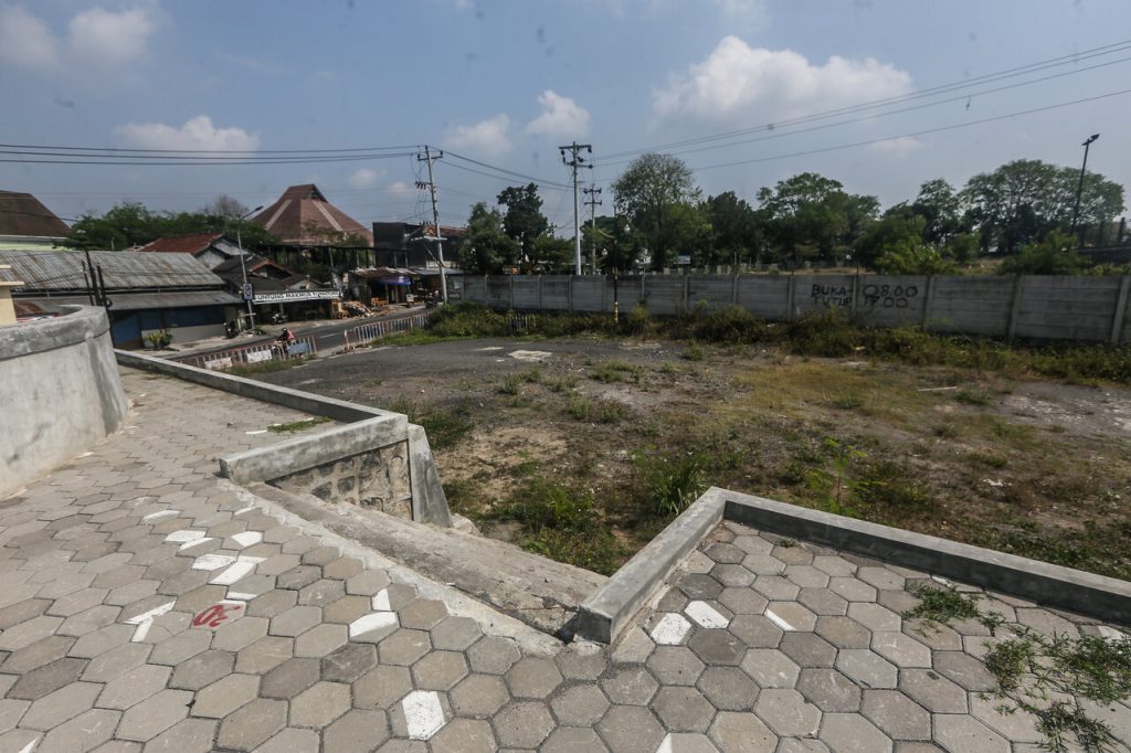 Lahan Selatan Waterpark Jebres