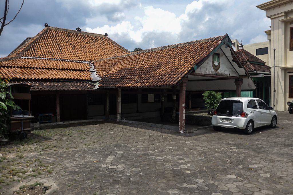 aset pendapa uptd pengelolaan aset daerah pad kota solo surakarta