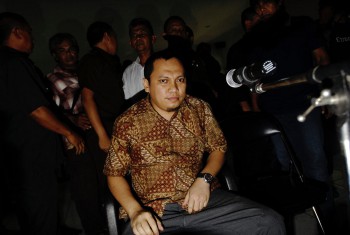 Hobi Pelesiran, Dua Koruptor Ini Berakhir di Gunung Sindur