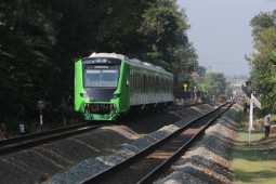 Membandingkan Tarif 4 Kereta Bandara di Indonesia