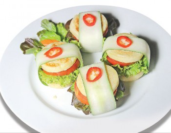 Singkong Saus Nanas atau Hamburger Singkong