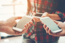 Ponsel Wajib Dijodohkan dengan Nomor SIM