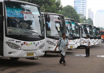 Jumlah Bus Pariwisata Salip Bus Antarprovinsi
