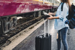 Fenomena Turis Gembel dan Balada Bebas Visa