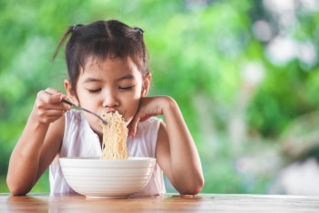 Seberapa Sering Orang Indonesia Makan Mi Instan