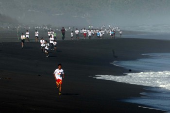 Mitos Nyi Roro Kidul dan Kajian Ilmiah Pantai Selatan