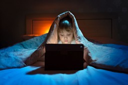 Tips Menghindarkan Anak dari Phising dan Aman Berinternet