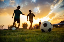 Sepak Bola Ya Pak Menpora …