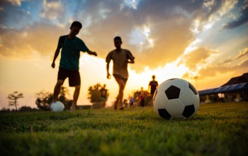 Sepak Bola Ya Pak Menpora …