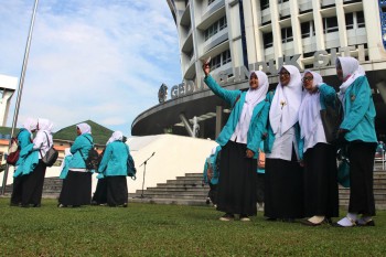 KKN, Antara Cinlok dan Ujian Kesetiaan