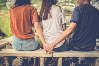 Curiga Pasangan Selingkuh, Kenali 8 Ciri-Cirinya
