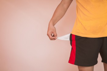 Berbagai Tipe Orang Saat Tanggal Tua, Kamu Salah Satunya?