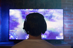 Cara Mengendalikan Diri Biar Tidak Kecanduan Game Online
