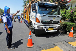 Ketika Perusahaan Truk Ikut Terseret Perkara Kelebihan Muatan
