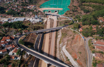 Deretan Proyek Infrastruktur 2020, PON sampai 3 Bandara Baru