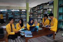 10 Universitas Negeri dengan Biaya Kuliah Termurah