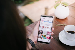 Instagram, antara Candu dan Iri Hati