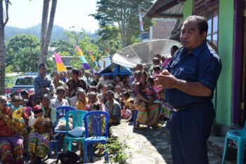 Bupati Raymundus Pernah Jadi Kuli Bangunan sampai Melawan DPRD