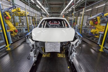 Pabrik Nissan Pilih Mobil Listrik Daripada Bikin Datsun?