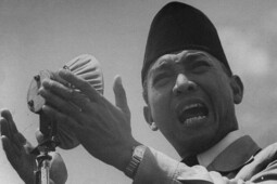 Awal Mula Munculnya Slogan Ganyang Malaysia