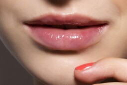 Ini yang Harus Diketahui Soal Sulam bibir, Biar Tak Kaget Seperti Kumalasari