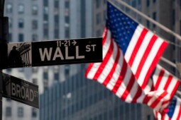 Konspirasi Dua Bos Wall Street di Balik Black Friday
