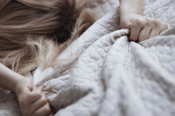 Trik Ampuh Bikin Istri Orgasme Berulang, Bisa Enggak?