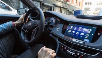 5 Fitur Canggih Mobil yang Tak Cocok untuk Kondisi di Indonesia