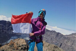 Kisah Bocah 13 Tahun Mendaki 30 Gunung di Indonesia dan Kilimanjaro