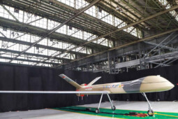 Siswa SMP-SMA Diajak Jadi Pilot Drone Elang Hitam