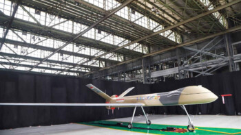 Siswa SMP-SMA Diajak Jadi Pilot Drone Elang Hitam