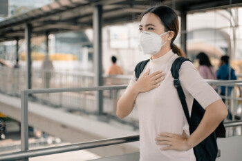 Happy Hypoxia Hingga Kerontokan Rambut, Gejala Baru Corona?
