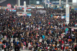 Antara Tradisi Chunyun saat Imlek dan Mudik ketika Lebaran
