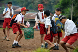 Duet Orang Tua & Sekolah untuk Pendidikan Karakter Anak