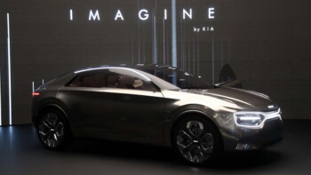 Menengok Konsep Ekosistem Mobil Listrik Kia