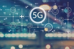 Raksasa Teknologi di Balik Jaringan Internet 5G di Indonesia