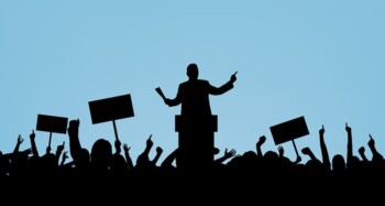Kenapa Publik Benci Politik Pencitraan?