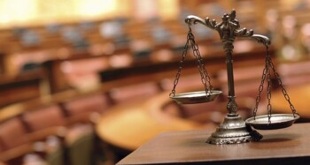 Pasal Gawat Omnibus Law: Pesangon Berkurang, TKA Dipermudah