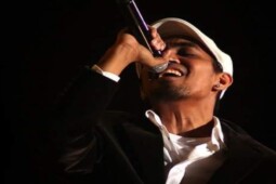 Mengenang Kembali Kisah Cinta dan Karier Musik Glenn Fredly