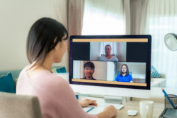 Fitur Baru Zoom, Bisa Pakai Filter Efek dan Sticker Saat Rapat Virtual