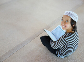 Tak Hanya Sabar, Ini Tips-Tips Melatih Anak Puasa Ramadan