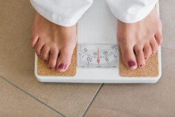 Puasa Kok Berat Badan Malah Naik? Mungkin Ini Sebabnya