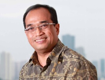 Kisah Sukses  Menhub Budi Karya Melawan Virus Corona