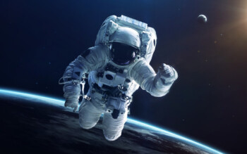 Mengintip Kehidupan Astronaut di Luar Angkasa yang Katanya Awet Muda