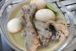 Dampak Makan Berlebihan dan Tips Sehat Saat Lebaran