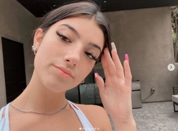 Punya 65 Juta Followers, Ini 8 Fakta Tentang Ratu TikToK Charli D’Amelio