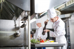 Telah Mendunia, Benarkah Konsep Cloud Kitchen akan Gerus UMKM?