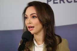 Jadi Jubir Baru Gugus Tugas Covid-19, Ini Profil dan Tips Sehat Dokter Reisa