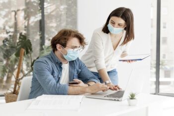 Ada Rekan di Kantor Positif Corona? Ini 4 Langkah yang Harus Dilakukan