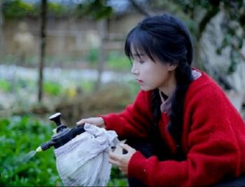 Youtuber Cantik China Berpenghasilan Rp72 Miliar dari Konten Kreatif Ini
